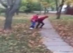 Задержание грабителя женщин на Рышкановке сняли на видео