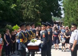 Игоря Чофу, погибшего в аэропорту, проводили в последний путь