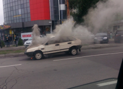 На улице Д. Кантемир дотла сгорел автомобиль