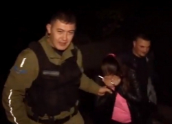 Девушки-матершинницы устроили пьяный дебош в ночном клубе и инспекторате полиции на Рышкановке 