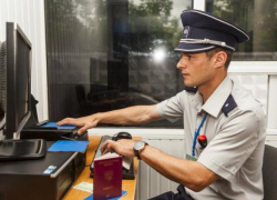 Хитрый подросток пытался пересечь границу с паспортом старшего брата