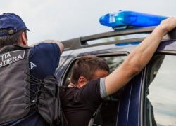 Накрыта очередная сеть по нелегальной транспортировке мигрантов