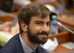 Депутат PAS Синкевич: русскоязычных нужно информировать здесь и сейчас