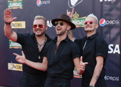 Группа SunStroke Project вышла на красную дорожку на открытии Евровидения-2017