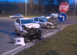 Два автомобиля разбились в столкновении в Яловенах: с водителями произошло чудо