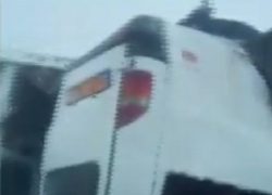 Пять человек пострадали в перевернувшемся микроавтобусе в Новоаненском районе