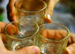 Нелегально проникший в Россию гражданин Молдовы убил своего товарища за обмен еды на водку