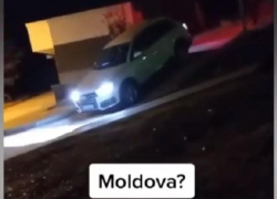 Водитель Audi проехал прямо по лестницам парка Валя Морилор - теперь хулигана ищет полиция