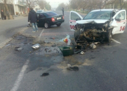 В Кетросах уснувший водитель такси спровоцировал ДТП