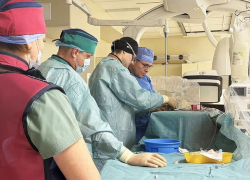 Немецкий нейрохирург помог спасти детей с опасным заболеванием мозга в Кишиневе