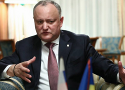 Додон: если бы я был президентом, мы бы получили Спутник V уже в феврале