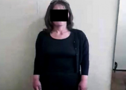 Опытная брюнетка совершила ловкое преступление против мужчины в кишиневском троллейбусе