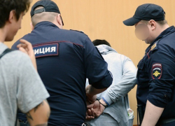 Жестокое избиение полицейского в Калуге совершили рабочие из Молдовы в ответ на замечание