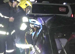 Под Глодянами водитель и пассажир оказались заблокированными в машине в компании трупа