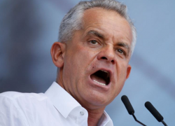 В июне Влад Плахотнюк руководил Национальной армией, Молдова стояла на пороге войны