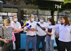 Первые пять автобусов ISUZU из новой партии, закупленной примэрией, уже на улицах Кишинева  