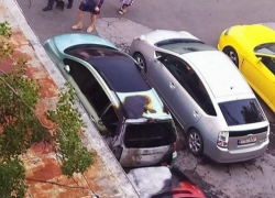 Два автомобиля сгорели прошлой ночью в центре Кишинева