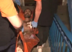 Обиженный женой мужчина воткнул нож себе в сердце в квартире на Ботанике