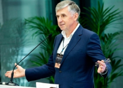 Принц Ион Стурза, вы - национальный предатель, трус и лжец, - Вячеслав Платон "прошелся" по экс-премьеру