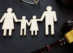 Алименты с задержкой: депутаты PAS предлагают жесткие меры - от ареста до принудительных работ 