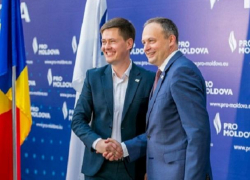 Pro Moldova поддерживает пересмотр итогов Второй Мировой войны и считает Антонеску героем, а не преступником