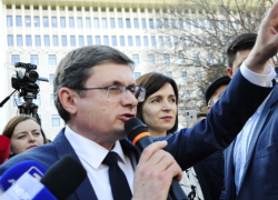 Соратник Санду, Игорь Гросу, скрывал свои доходы