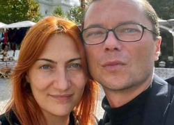 Супругу журналиста уволили с госслужбы: а не нужно было ее мужу критиковать власти!