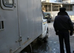 Заключенный в Бельцах сбежал от конвоиров после объявления приговора