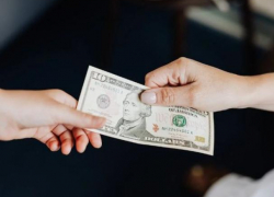 Пограничника задержали за получение взятки в 12 тысяч евро