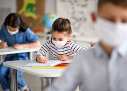 В Кишиневе случаи COVID-19 подтверждены в 56 школах 