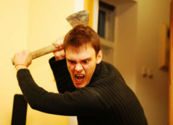 Мужчина зарубил топором своего гостя в Хынчештском районе