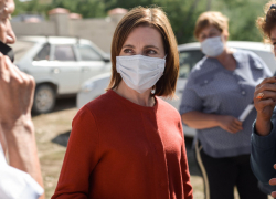 Преподаватель одного из молдавских университетов бесстыдно агитирует студентов голосовать за Майю Санду