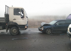 На обледенелой трассе под Страшенами столкнулись десятки автомобилей