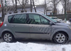 На севере страны пограничные полицейские остановили автомобиль с мутной польской «родословней»