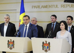 Получив мандатов меньше, чем ПСРМ и ДПМ, Нэстасе и Санду продолжают тянуть одеяло на себя 