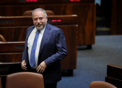 Уроженец Молдовы стал причиной досрочных выборов в парламент Израиля