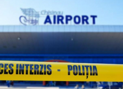 В аэропорту вновь «бомба», полиция считает это «рукой Москвы»