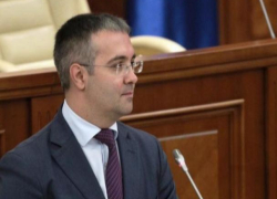 Медики считают, что Сырбу нечего делать в больнице, демократ хочет полежать там ещё несколько дней