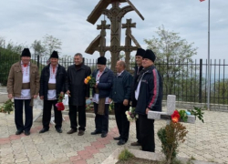 Цыку - не историк, а профанатор, и места ему в науке, равно как и в политике, нет