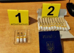 Украинец спрятал наркотики в трусах и попытался пересечь границу с РМ, но был задержан