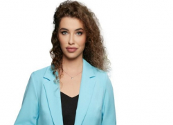 Бывшая работница ТВ-8 Михаела Дикусар заявила о том, что Платон напал на нее