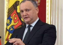 Игорь Додон поздравил украинского президента с Днем Независимости