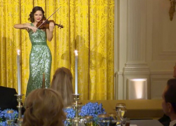 Скрипачка из Молдовы сыграла в Белом доме - Трамп аплодировал стоя