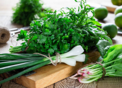 Из-за засухи в Молдове подорожала зелень