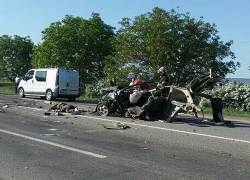 Смертельное столкновение маршрутки с пассажирами и автомобиля Opel произошло на трассе Оргеев - Бельцы