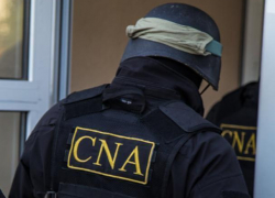 Силовики проводят массовые обыски у агентов по недвижимости