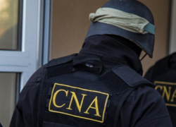 Два наблюдателя на БАКе требовали с экзаменующихся 2700 евро