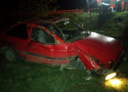 Во Флорештах водитель погиб на месте после того, как врезался в дерево