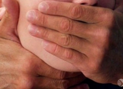  Шокирующий случай в Шолданештах: 18-летний парень изнасиловал 10-летнего мальчика