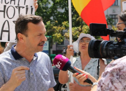 Брат Андрея Нэстасе не удовлетворен Стурзой